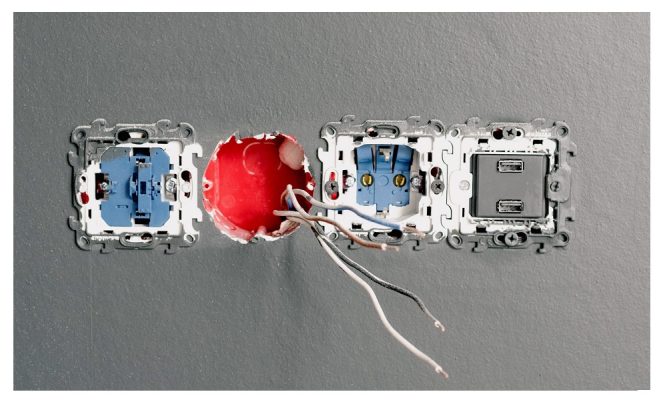 Led buzzing can be caused by wires