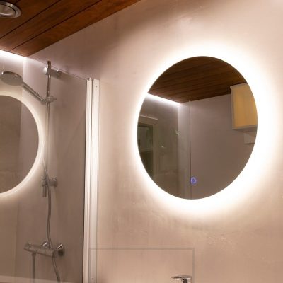 Pienempi MOON valopeili on halkaisijaltaan 600mm sopii hyvin kylpyhuoneeseen ja wc-tiloihin tuomaan tunnelmaa ja lisävalaistusta (IP55). Ledstore.fi